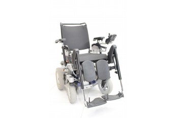 Elektryczny wózek inwalidzki Invacare Storm 4 6km/h | Regenerowany