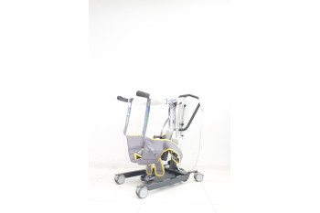 Regenerowany pionizator, podnośnik pacjenta Invacare Isa Compact + Nowe Aku + Pas