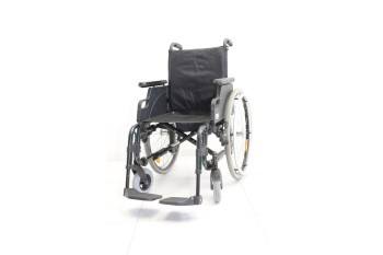 Wózek inwalidzki Sopur 42 cm | NR 4 | Regenerowany