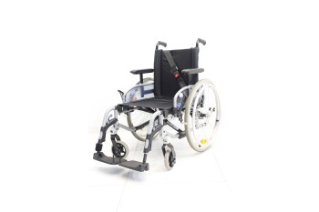 Wózek inwalidzki Invacare 43 cm | NR 9 | Regenerowany
