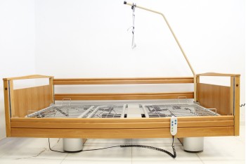Łóżko rehabilitacyjne EL 3-F FMB 100 + Wysięgnik | Regenerowane