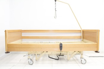 Łóżko rehabilitacyjne EL 2-F WiBo FB + Wysięgnik | Regenerowane